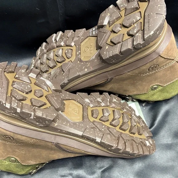 Ariat Women’s NWT Tan and Olive Waterproof  Boots - Picture 4 of 6